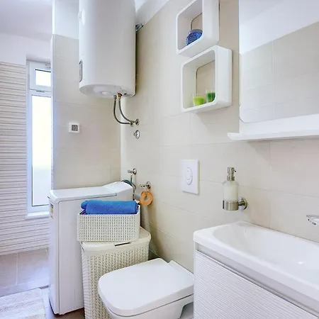 Apartman Val *